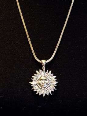 LAGOS Caviar Vintage Sterling Silver Sun Face Pendant Byzantine Chain Necklace
